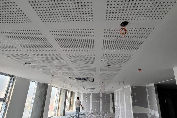Làm Thế Nào Để Thi Công Trần Thạch Cao Đảm Bảo Chất Lượng