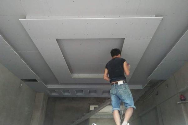 Làm Sao Để Tối Ưu Chi Phí Trong Thi Công Trần Thạch Cao